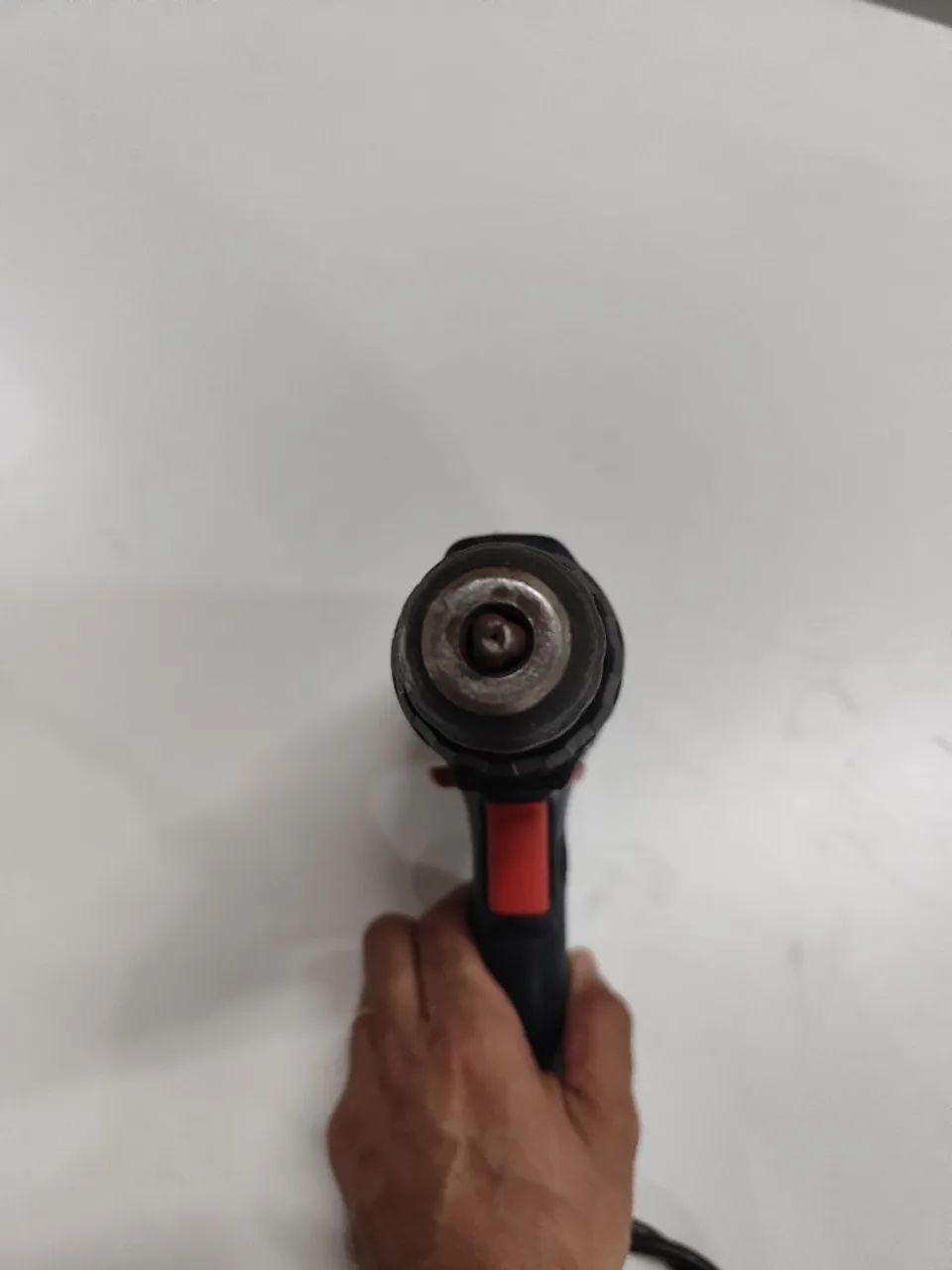Parafusadeira Bosch semi nova  - Foto 4