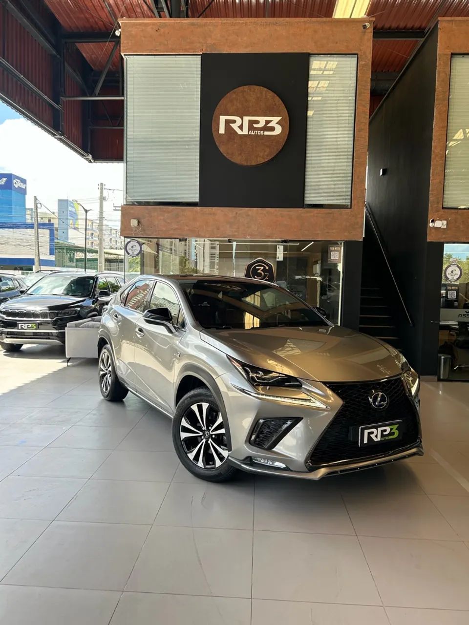 Lexus NX-300 H F-sport 2.5 16V Aut., foto 3 de 9