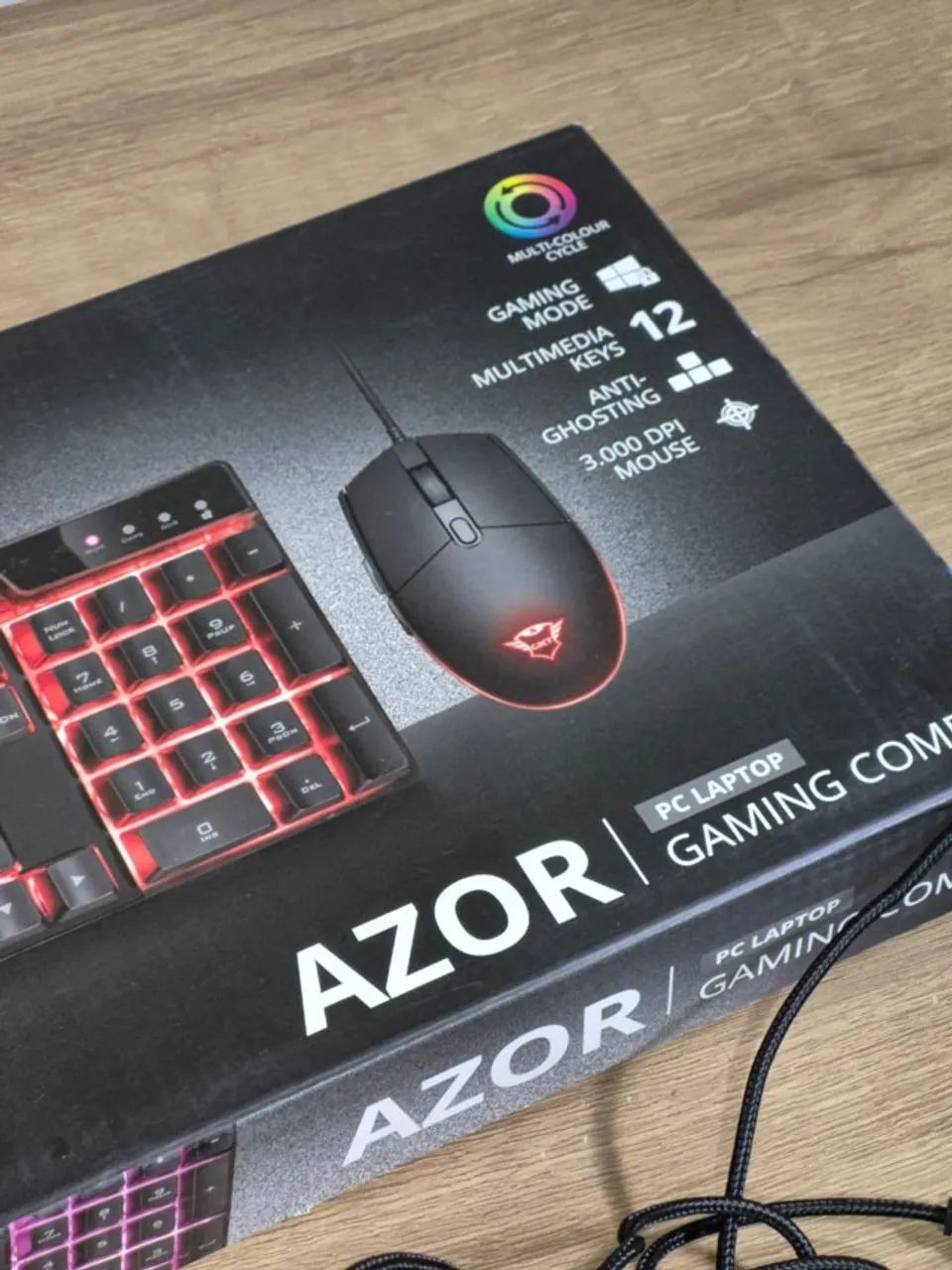 Teclado gamer Trust GXT 838 Azor RGB - Foto 3