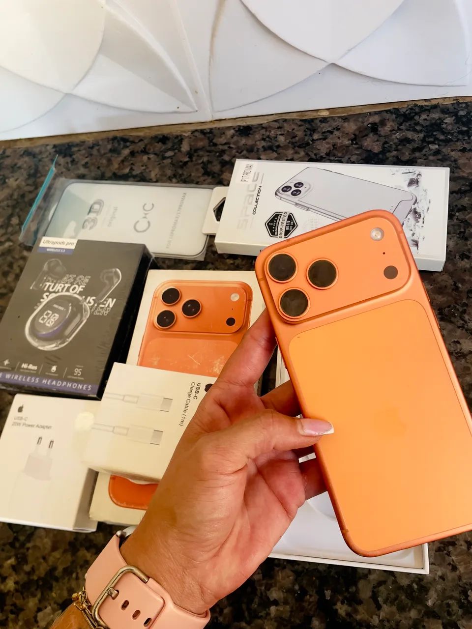iPhone 17 pro Max + acessórios originais  - Foto 2
