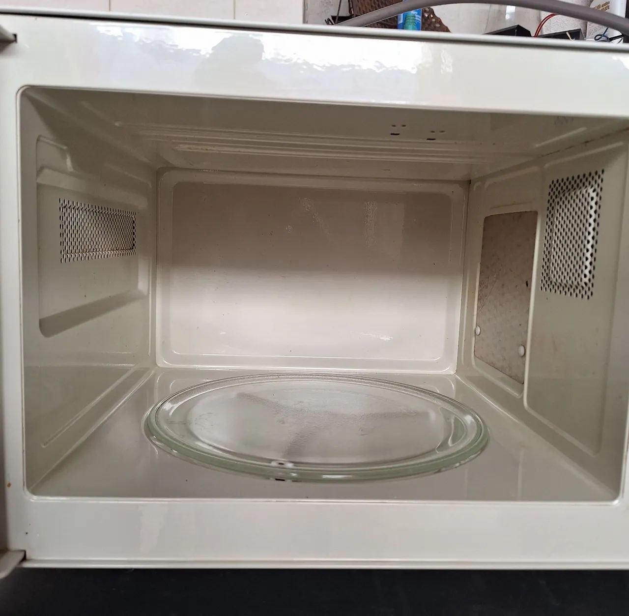 Micro-Ondas LG modelo MS74ML 20L  - Foto 2
