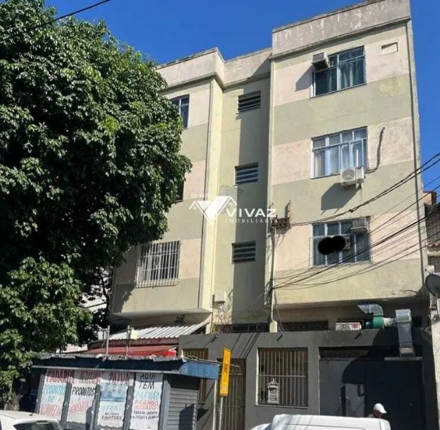 Apartamento Todo Reformado no Engenho de Dentro com 02 Quartos + Escritório e Varanda