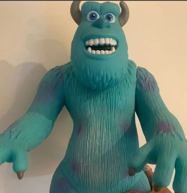 Boneco Sulley original