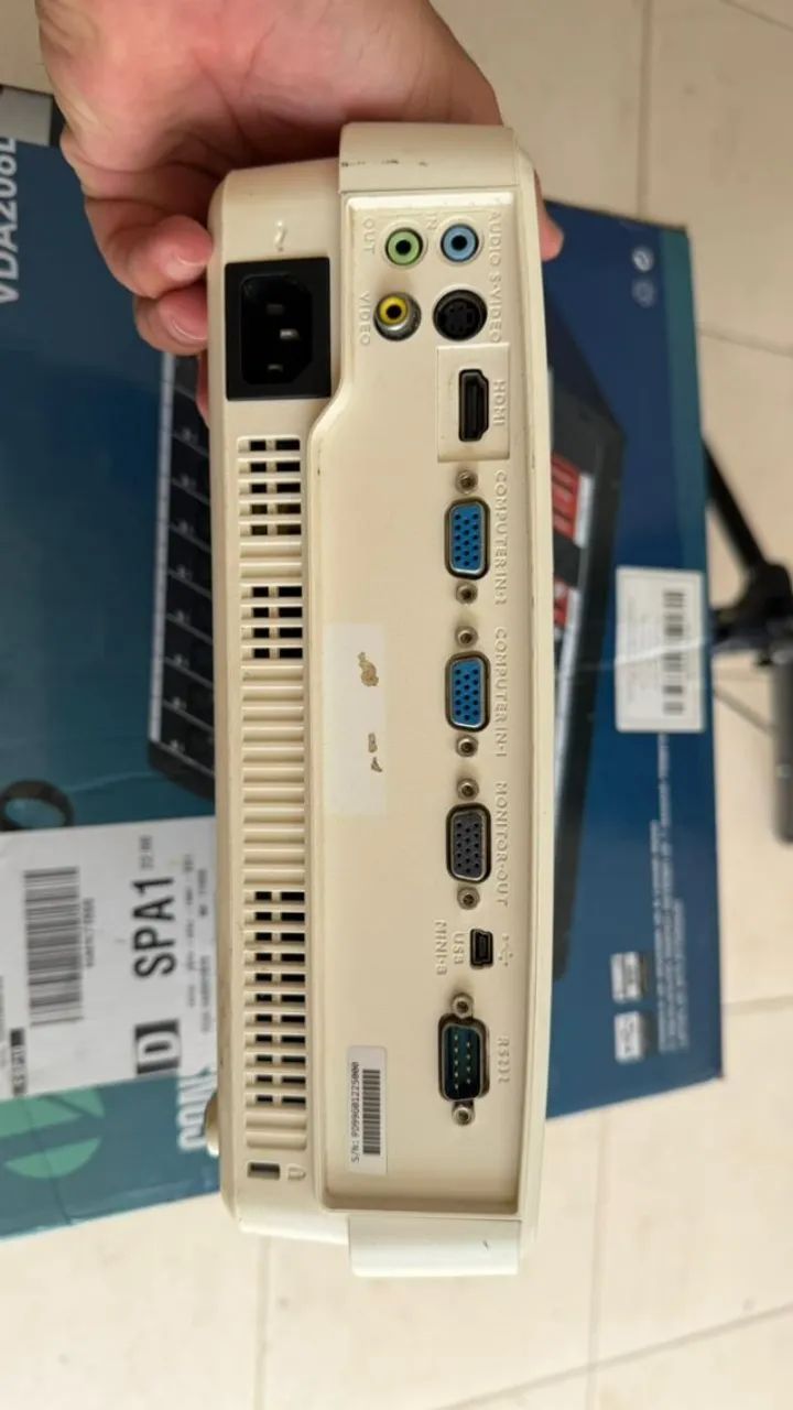 PROJETOR BENG + TRIPE + TELA 100 POLEGADAS (1,80X1,80) - Foto 2