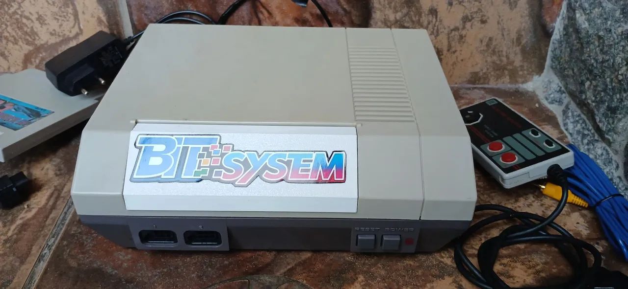 Bit System Dismac com 2 controles e jogo - Foto 2