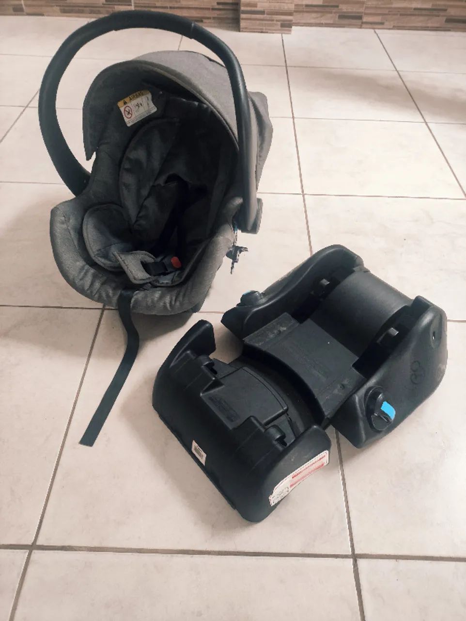 Bebe Conforto Galzerando Cocoon + Base