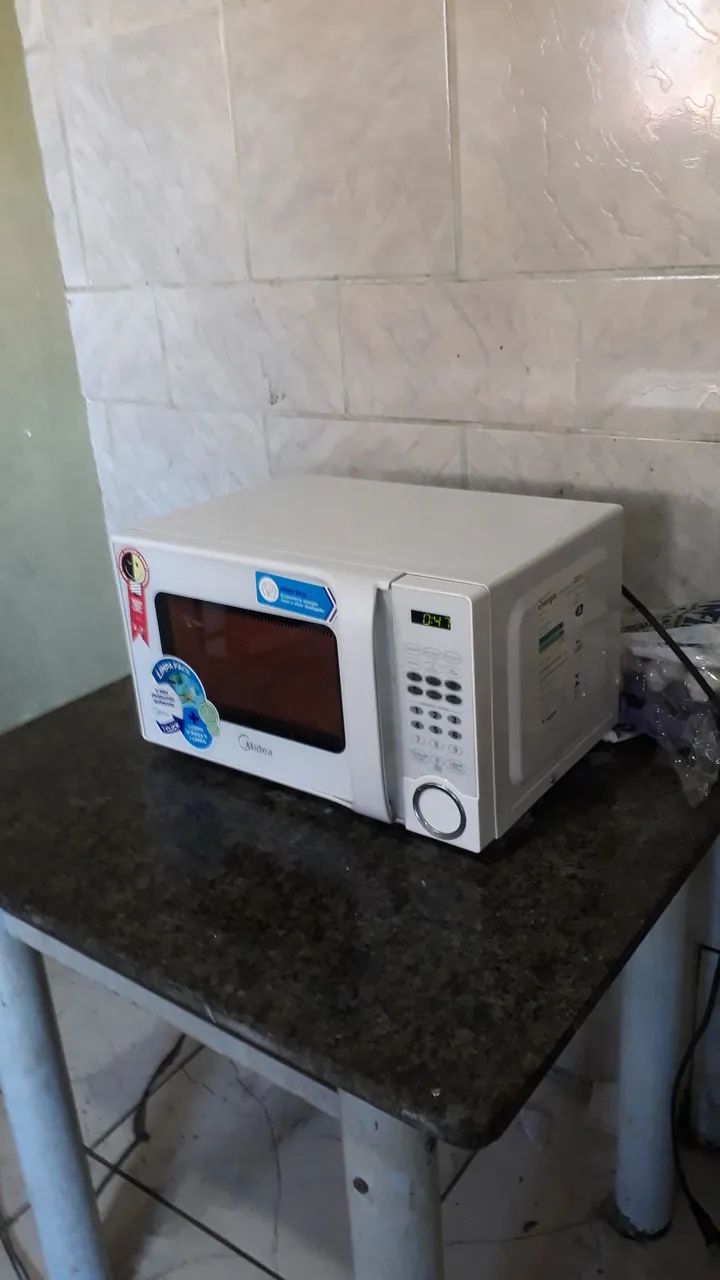 Microondas Mídea 20 litros funcionando perfeitamente.  - Foto 2