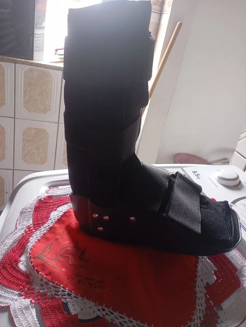 Bota ortopédica semi nova 