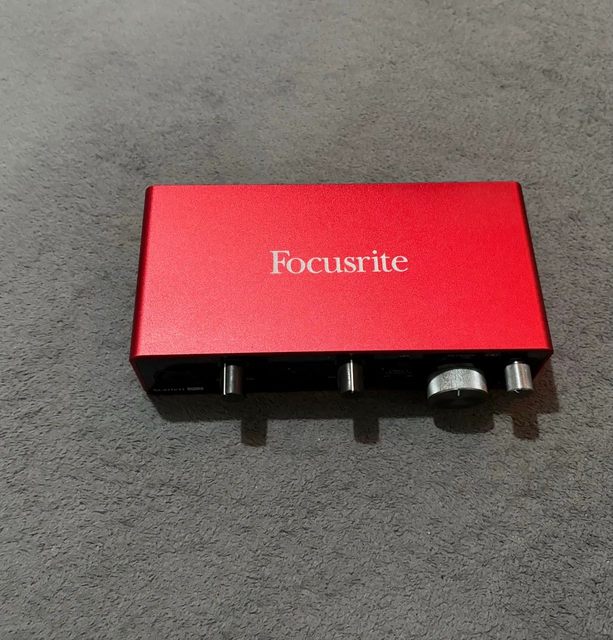 Focusrite 2i2 g3 interface de áudio 