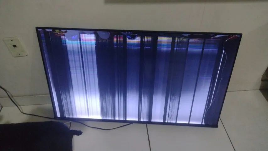   SMART TV TOCHIBA ,43 polegadas,Com defeito 