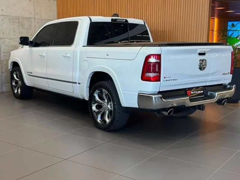 Ram 1500 Limited 5.7 CD 4X4 Aut. 2023 - Foto 3
