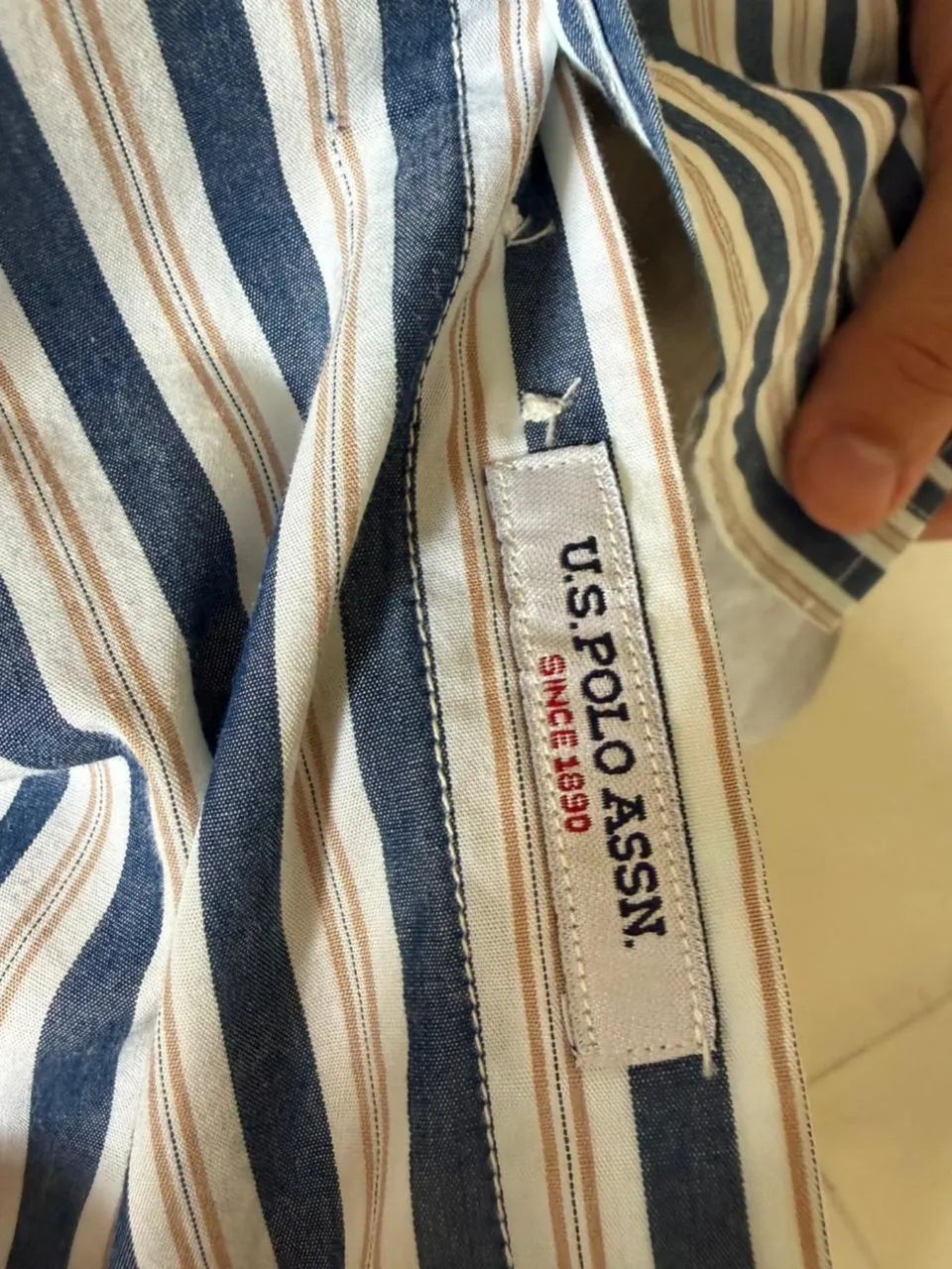 Camisa social listrada marca Polo - Foto 5