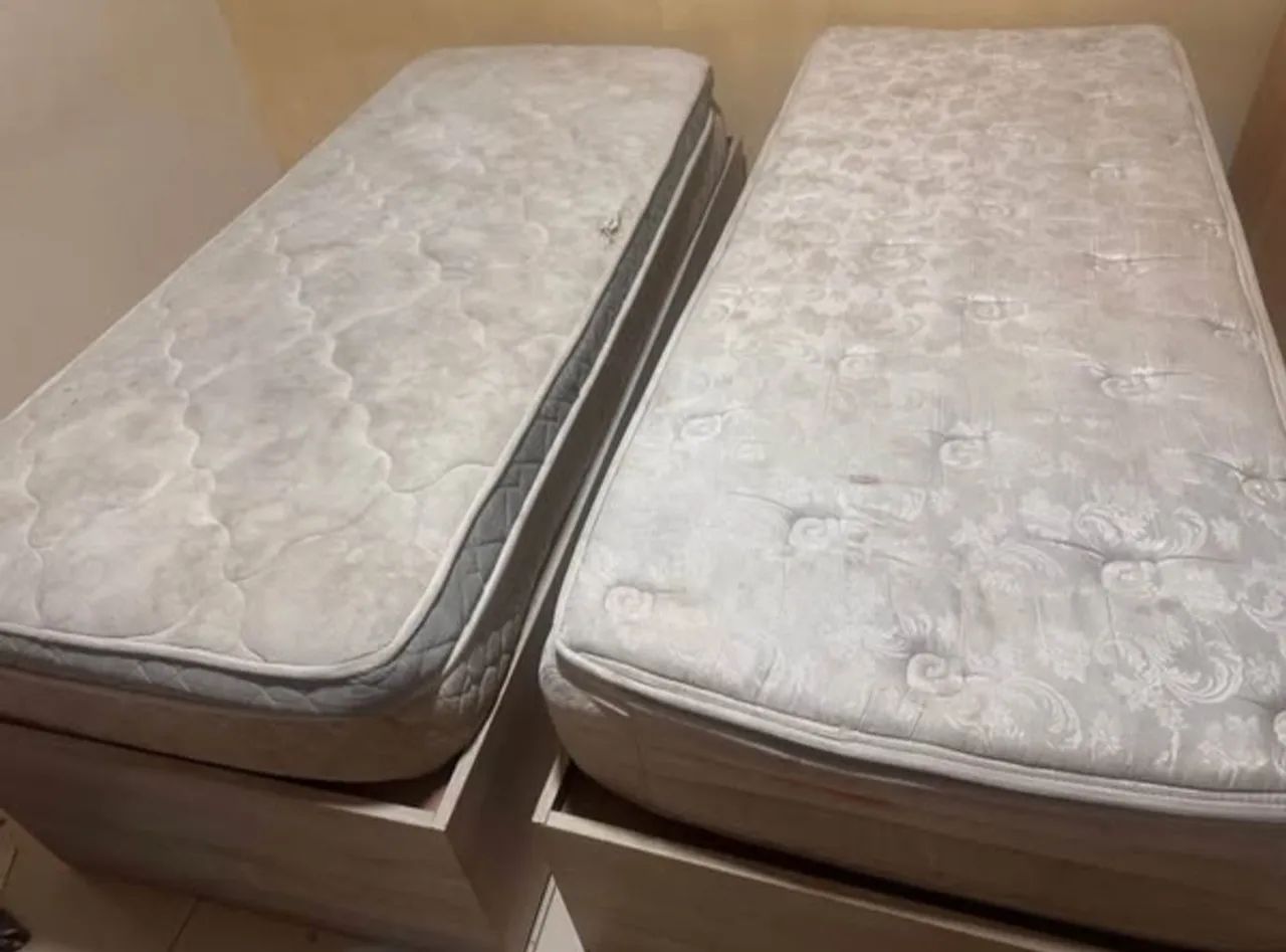 2 CAMAS DE SOLTEIRO COM COLCHÕES E GAVETAS - Foto 3