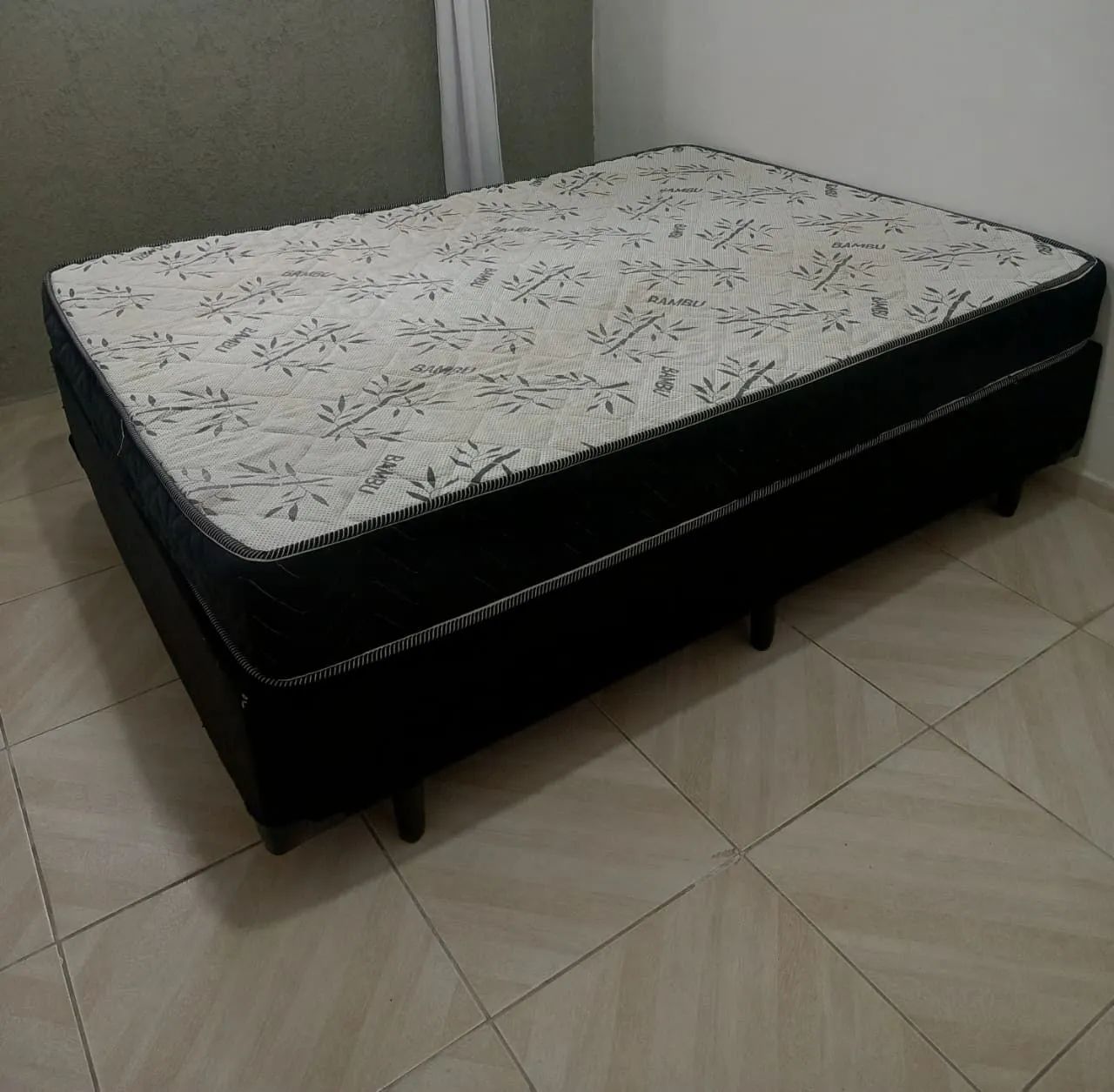 Cama box Casal