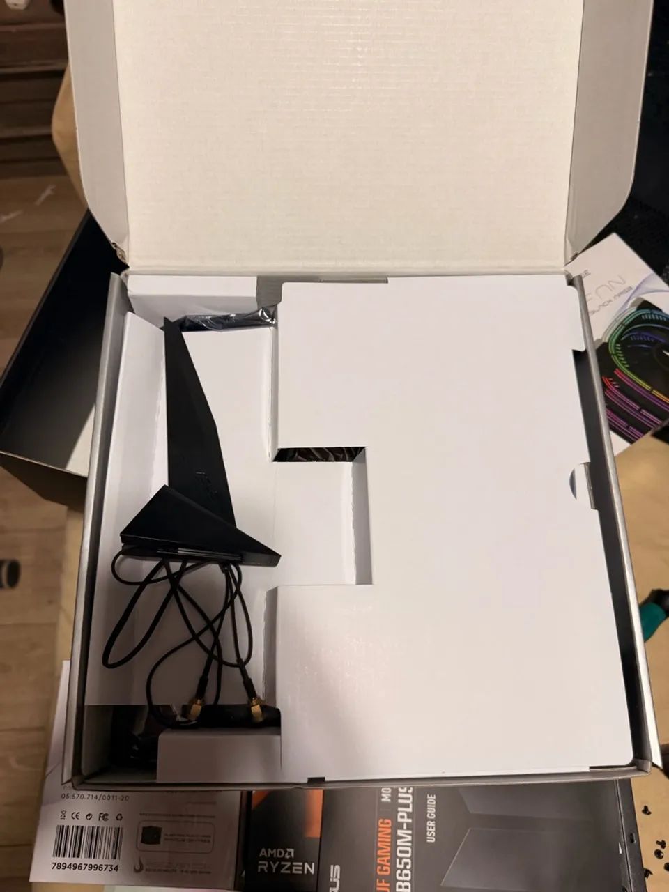 Placa mãe Asus Tuf Gaming B650 plus WiFi  - Foto 5