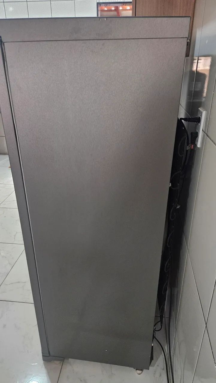 Freezer vertical eletrolux  - Foto 4