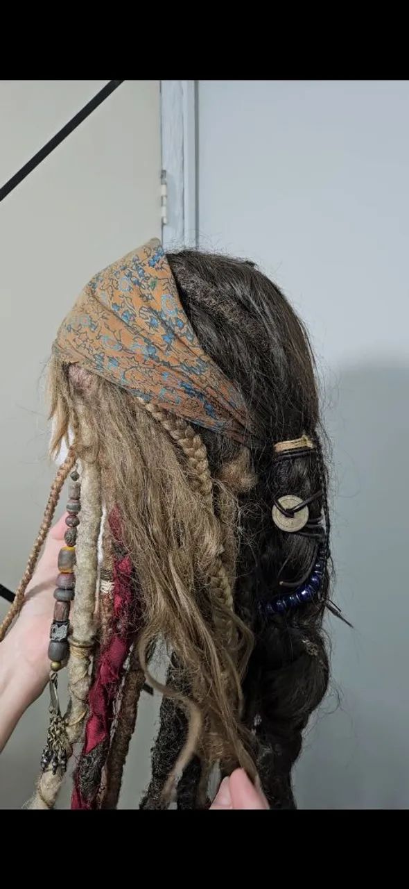 Peruca Capitão Jack Sparrow Versão DMTNT - Foto 4