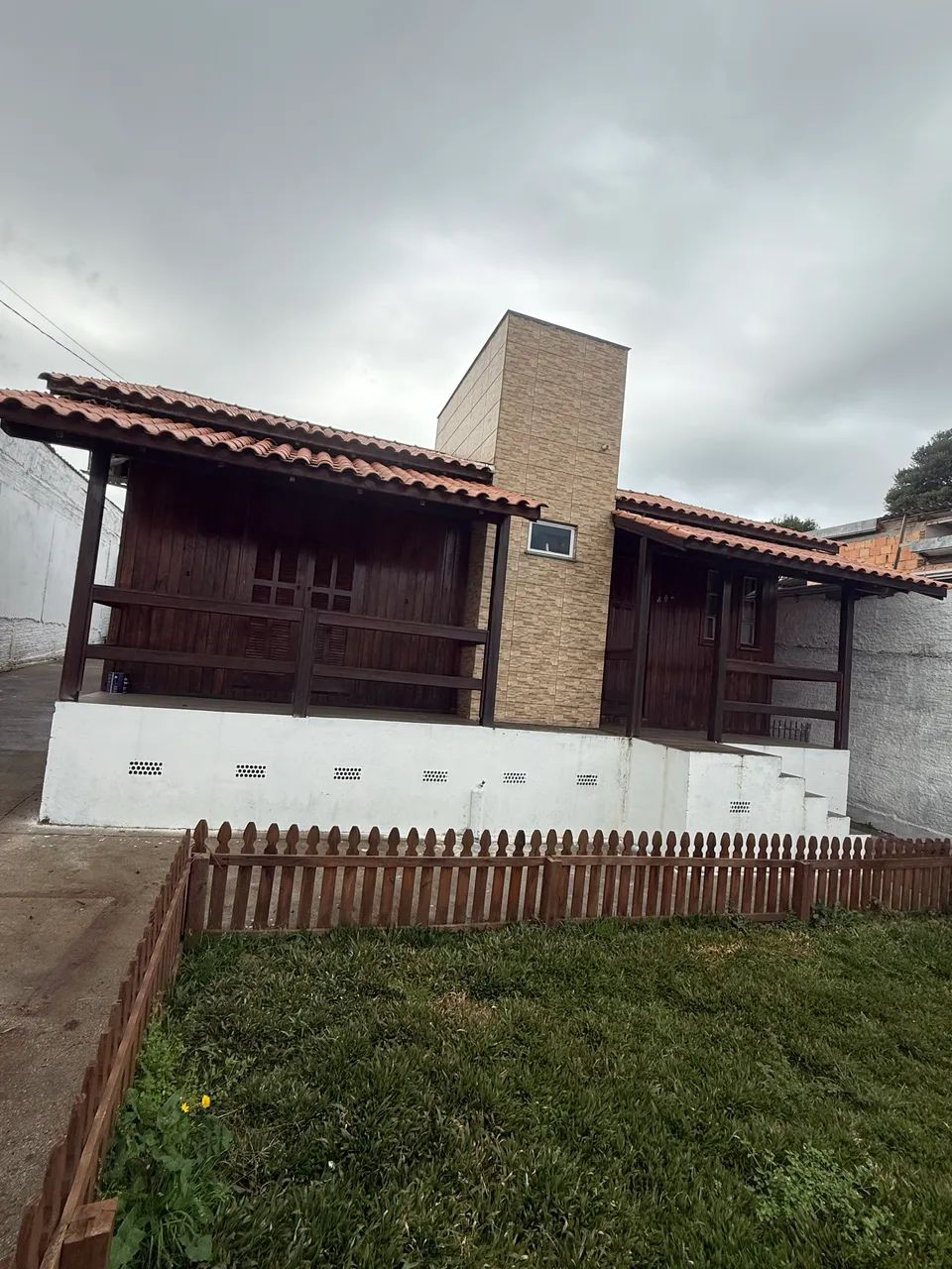 VENDE-SE CASA EM LAGES/SC