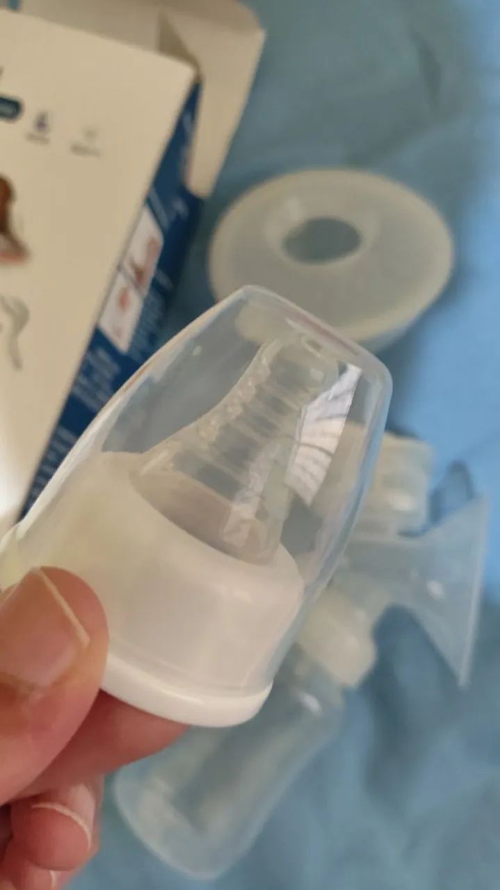 Conjunto bomba de peito amamentação manual com 1 concha, 1 garrafa e 1 mamilo - Foto 3