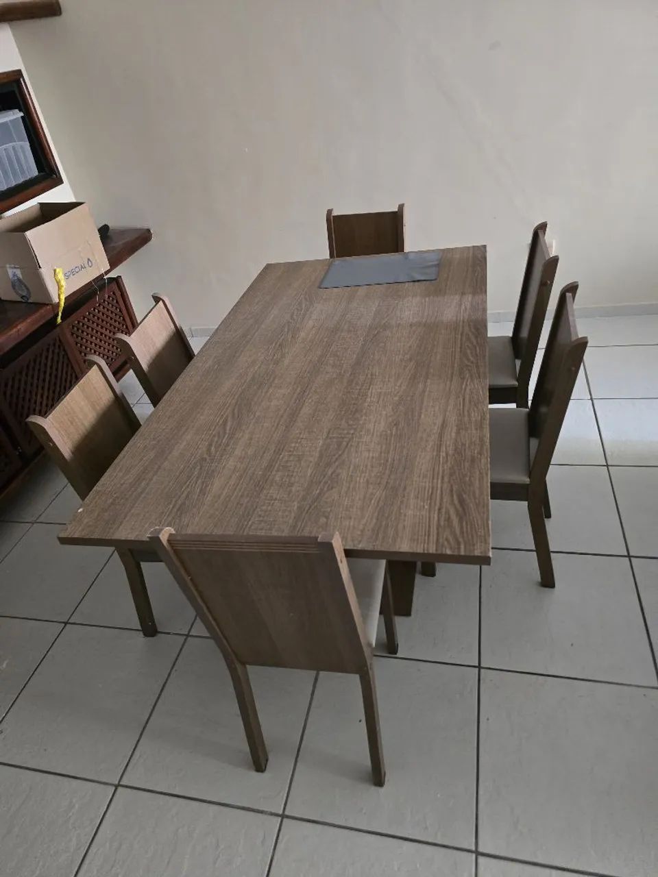 Mesa da madesa com 6 cadeiras