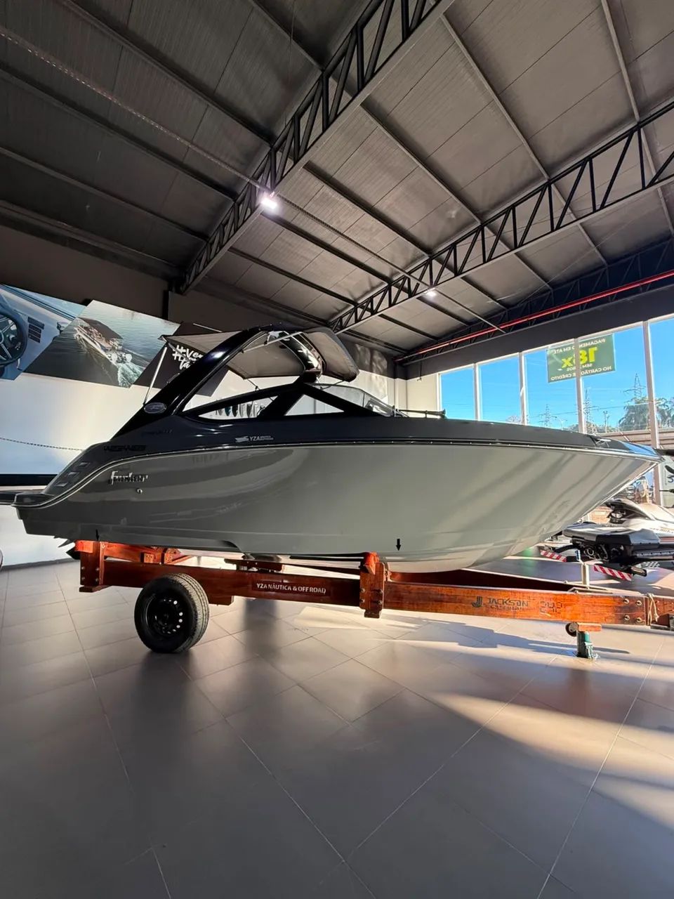 Lancha Focker 242