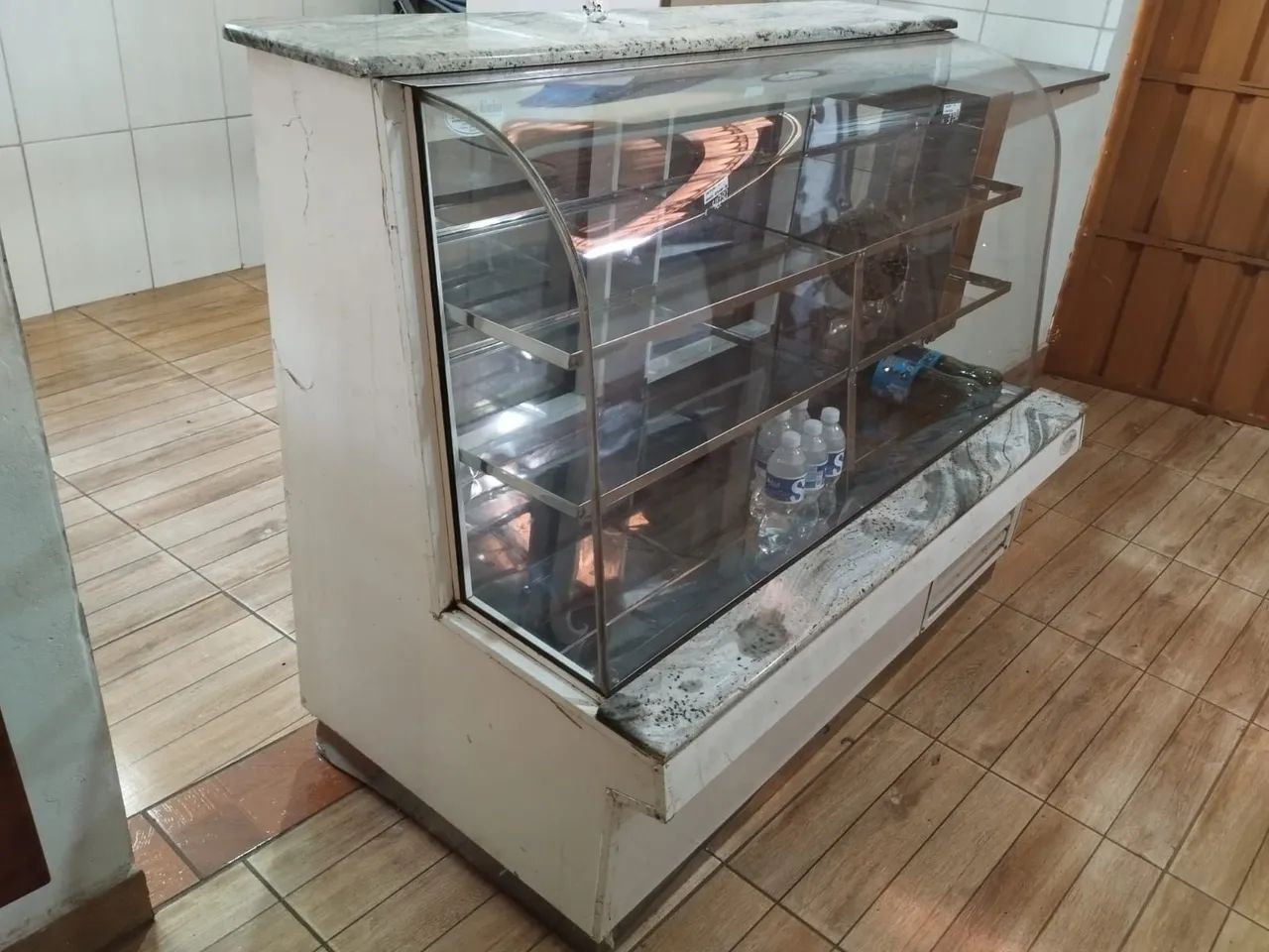 Balcão Expositor doces e bolos - Foto 2