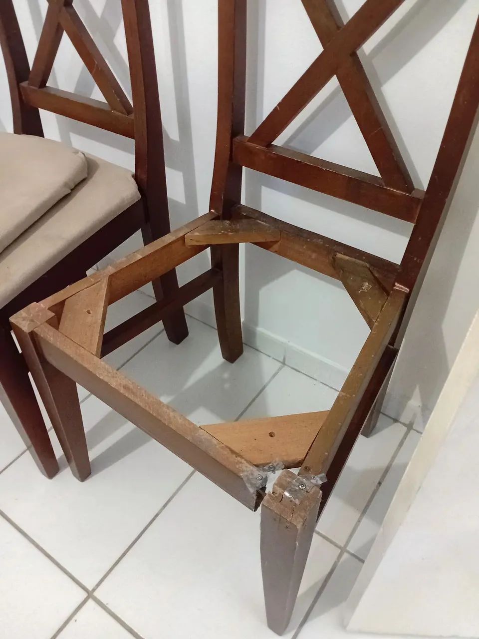 Mesa com 4 cadeiras - Foto 4