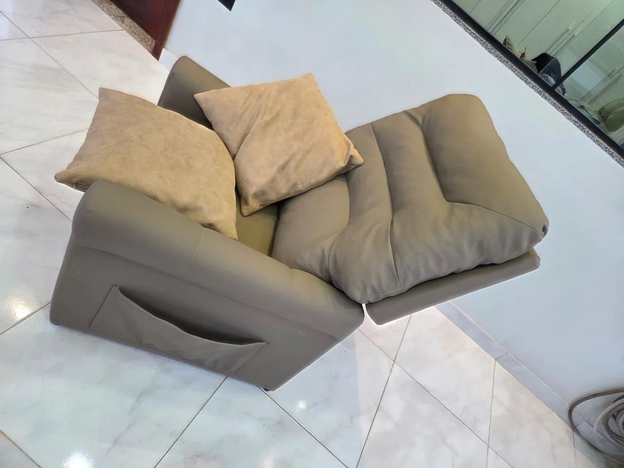 Poltrona reclinável 180 graus luxo  - Foto 2
