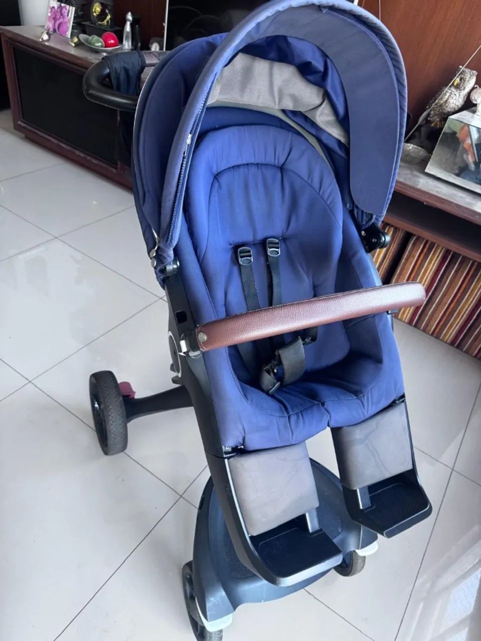 Carrinho de bebè importado super prático