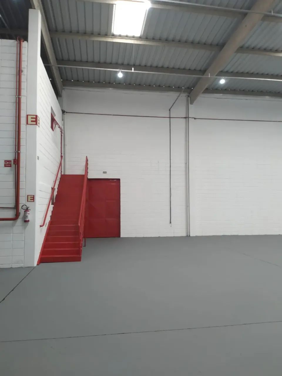 Galpão comercial - Av. Fernando Stecca - Foto 4