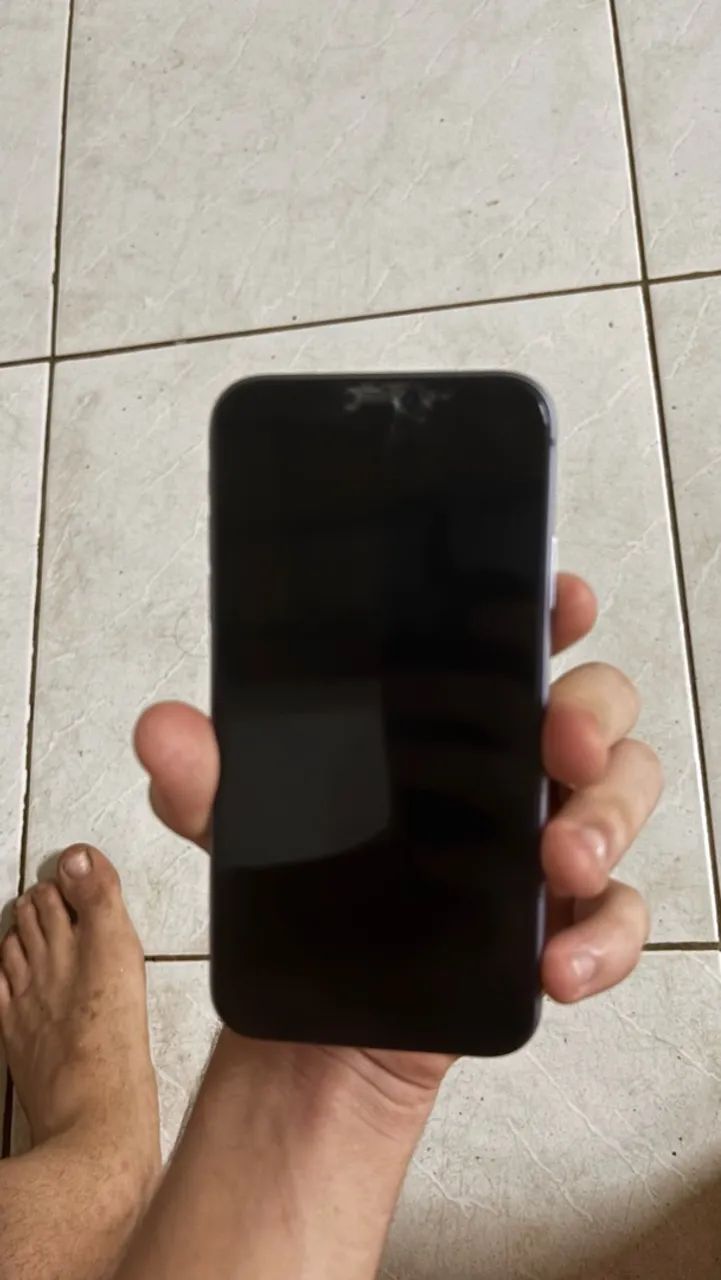 iPhone 11 (com tela quebrada, aceito ofertas  - Foto 2