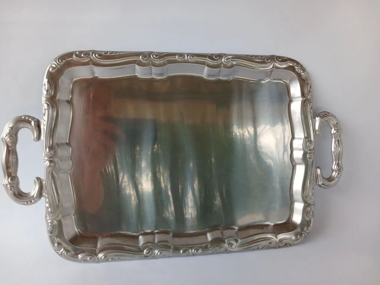 Bandeja Antiga em Metal Prateado com Alças Ornamentadas - Estilo Clássico - Foto 5