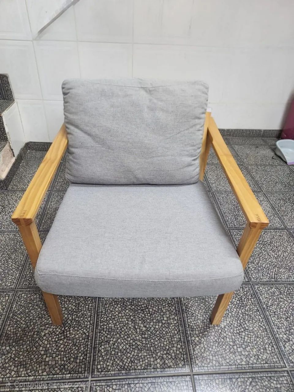 Poltrona Less - Marca ARTEMOBILI Seminova!