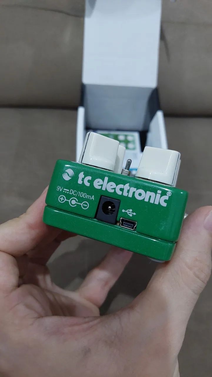 Tc eletronic Corona chorus USB  ZERADO - Foto 2