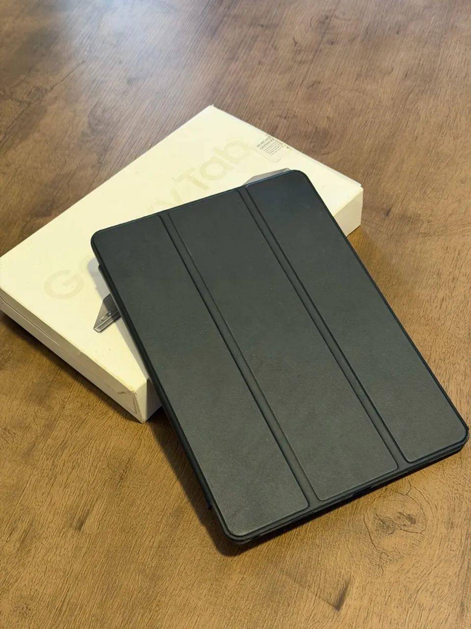 Tablet. A9 + 5g. Novinho 