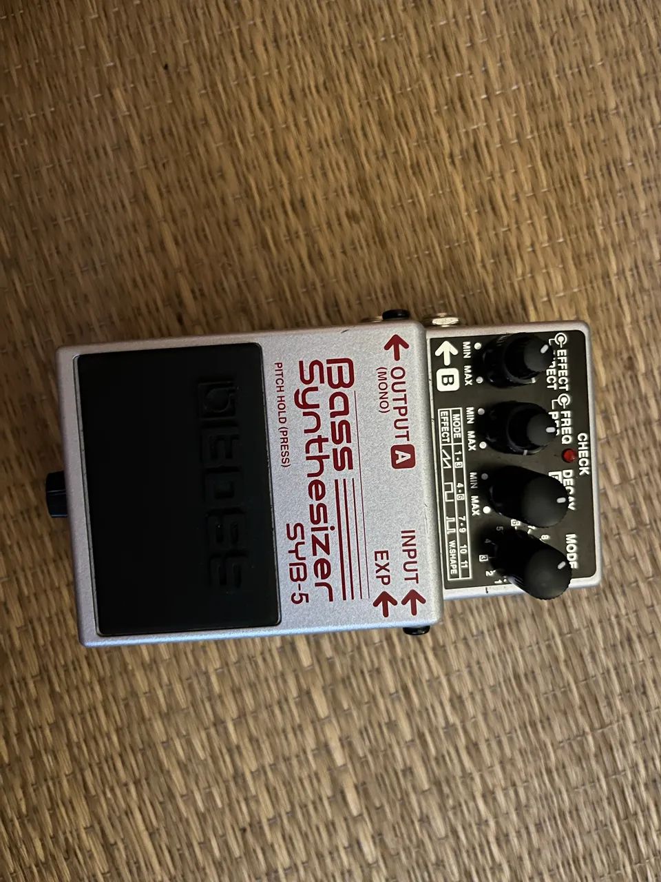 Pedal Bass Synthesizer Boss (SYB-5) - Instrumentos musicais