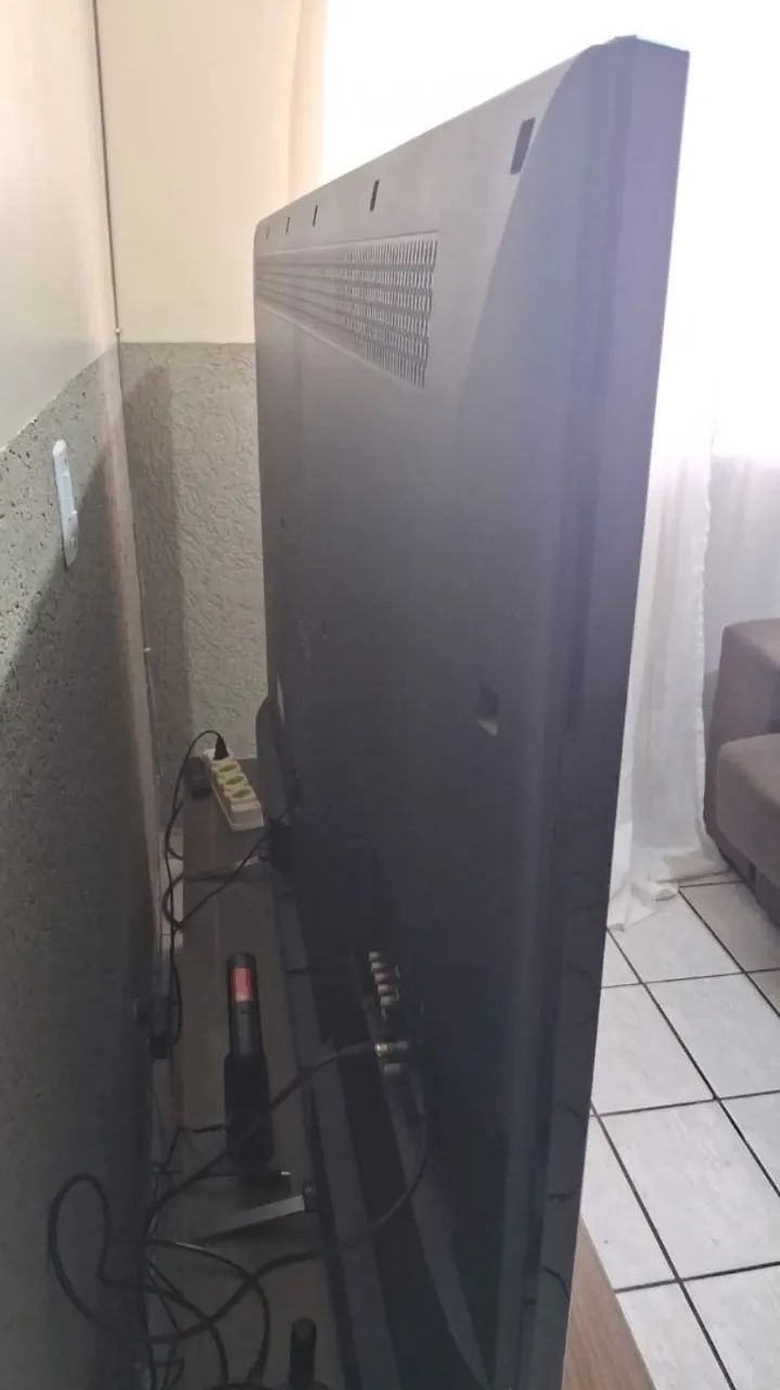 Vendo tv 70 polegadas 4k - Foto 3