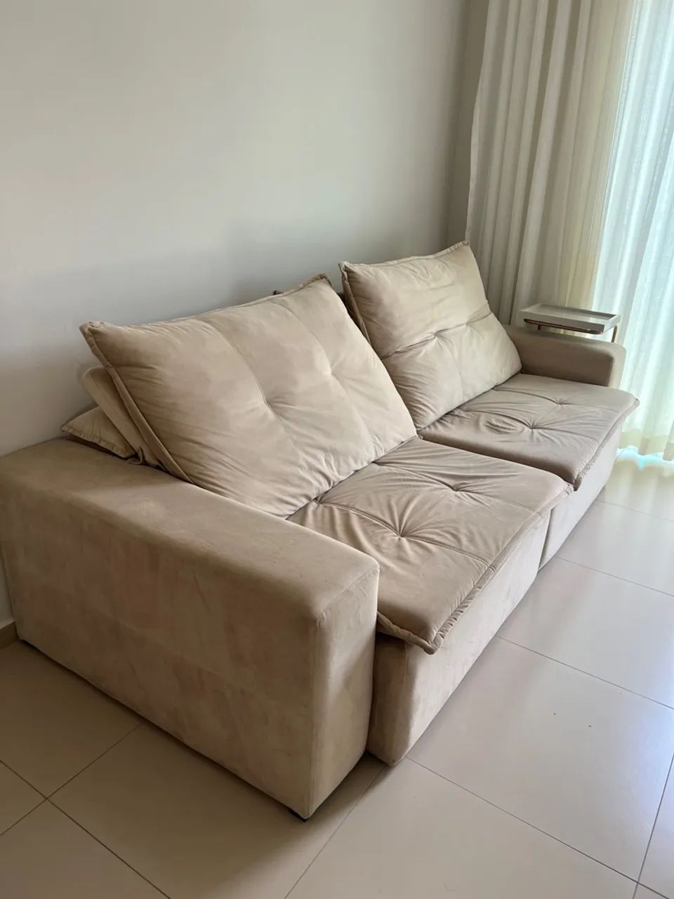 Vendo sofá retrátil seminovo