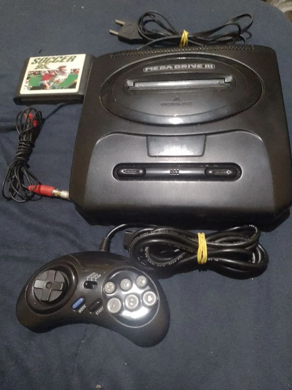 Vendo mega drive 3 completo !