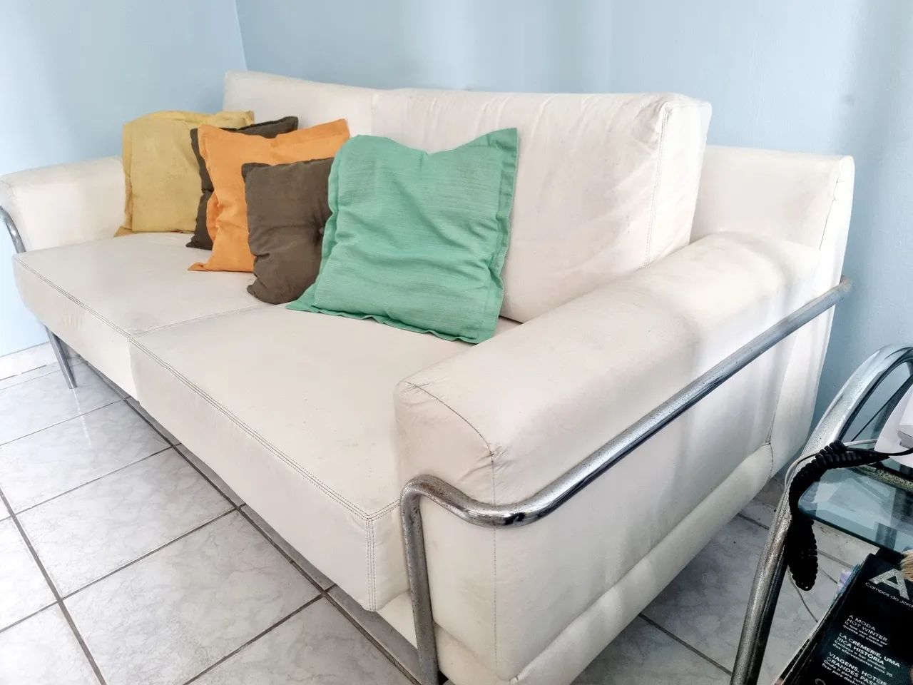 White Sofa65171905992579121