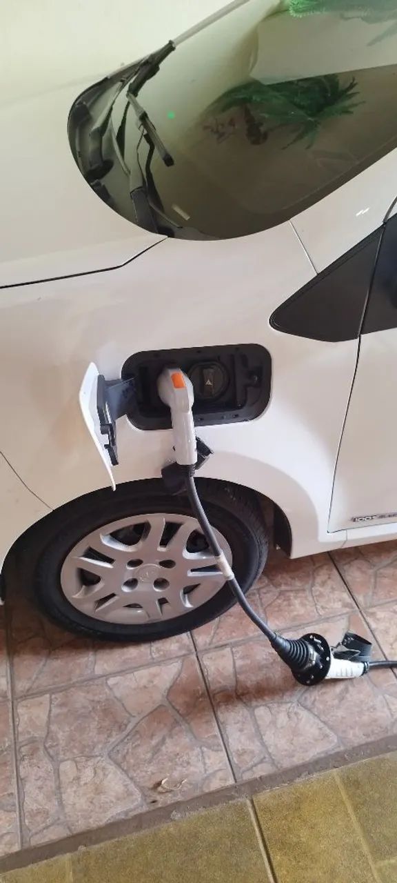 JAC E-JS1 62cv 5P Aut. (elétrico) 2023 - Foto 3