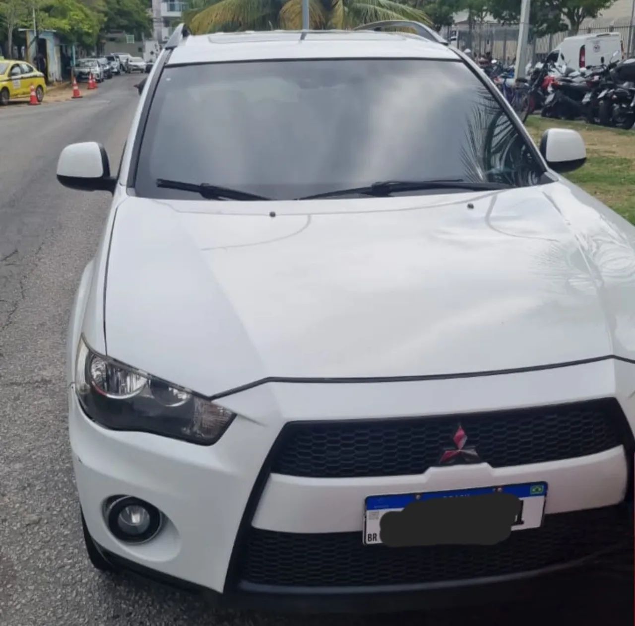 Mitsubishi Outlander 2.0 16V 160CV AUT. 2012