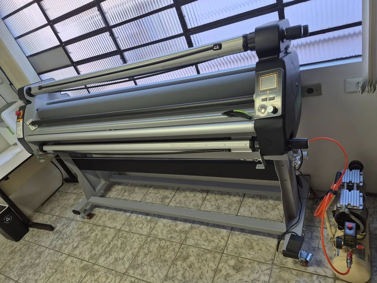 LAMINADORA 1700 D4 - 220V | OPORTUNIDADE - Foto 2