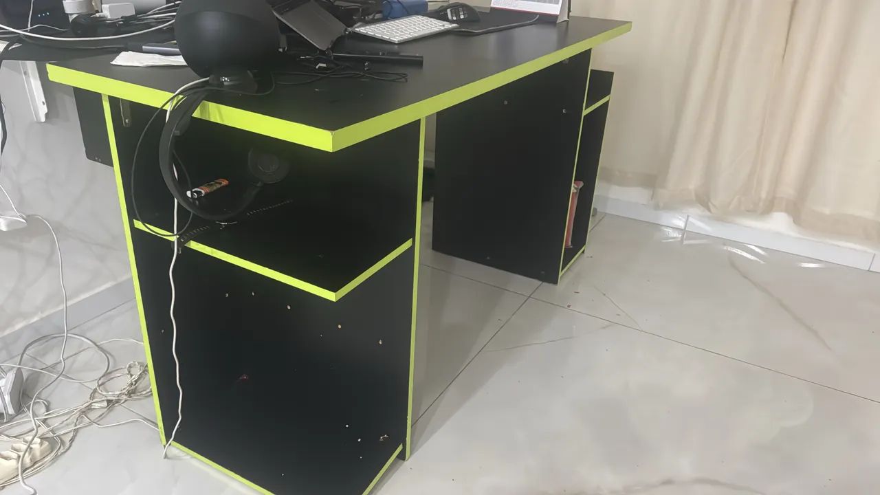 Mesa gamer escritório