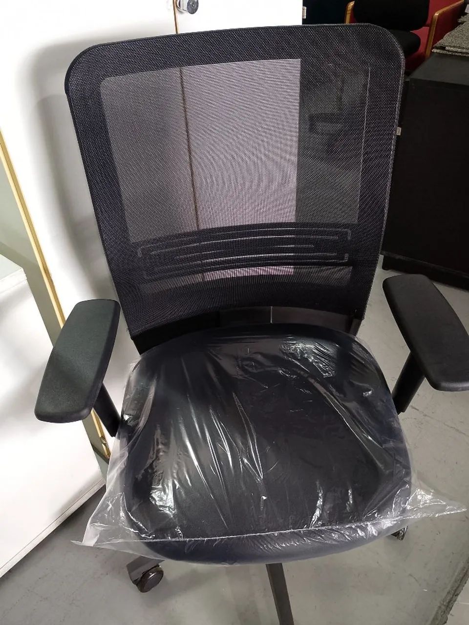 Cadeira Flexform Tecton Presidente  - Foto 5