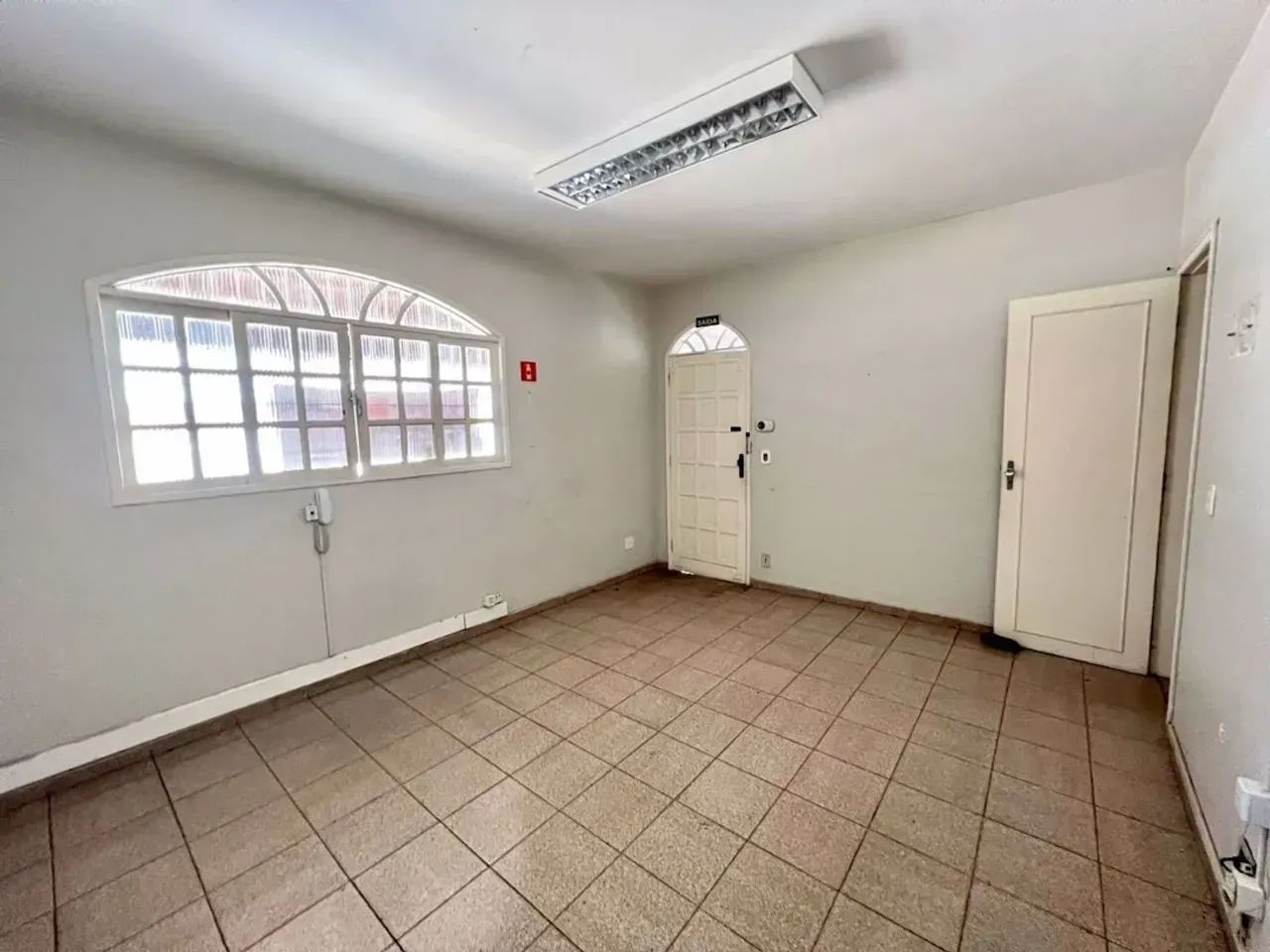 Alugo casa comercial com 250m² no Centro de Vila Velha - ES!! - Foto 4