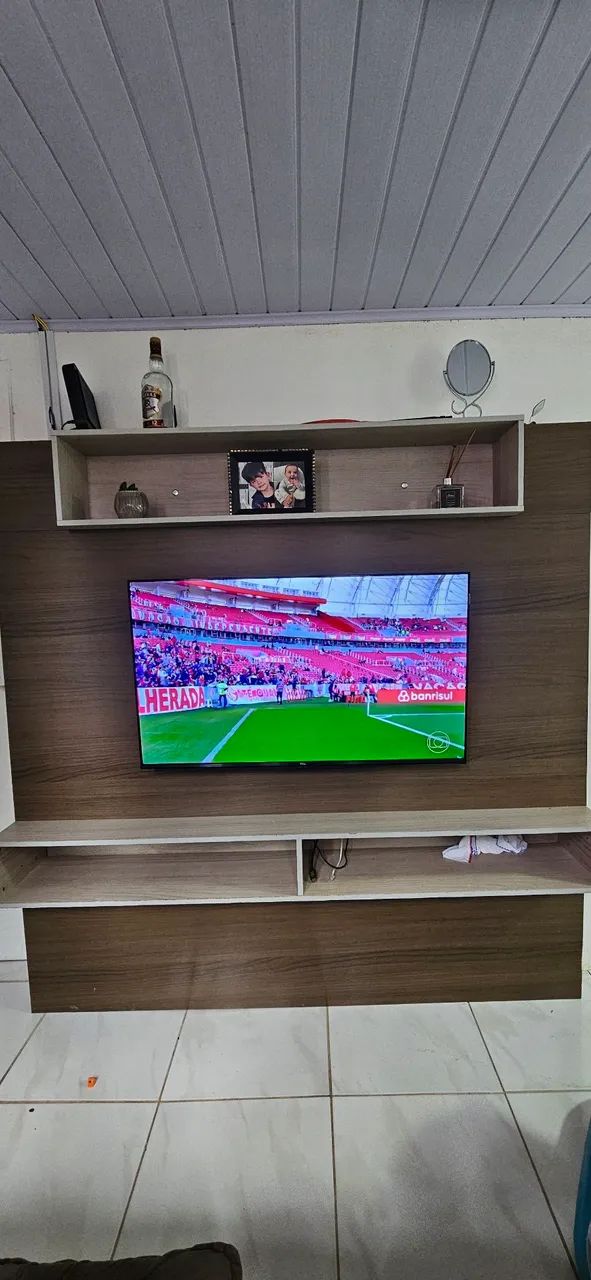 Painel para TV com nicho 