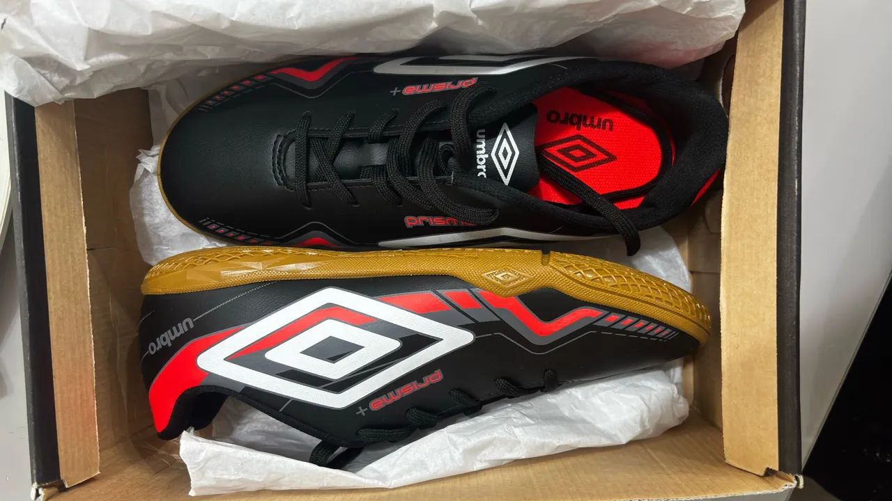 Vendo chuteiras de futsal zeradas  - Foto 3