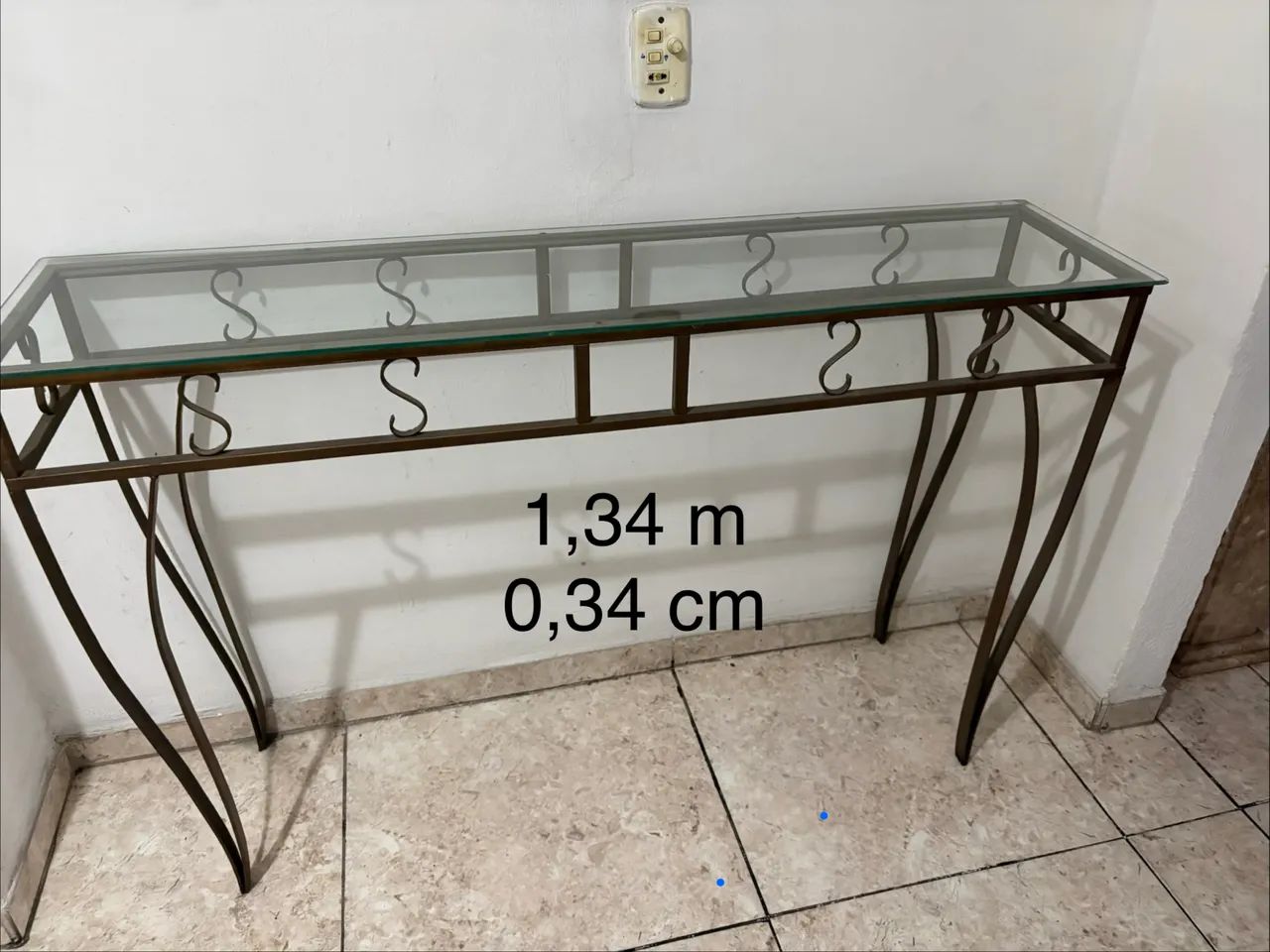 Aparador  de metal e vidro - Foto 3
