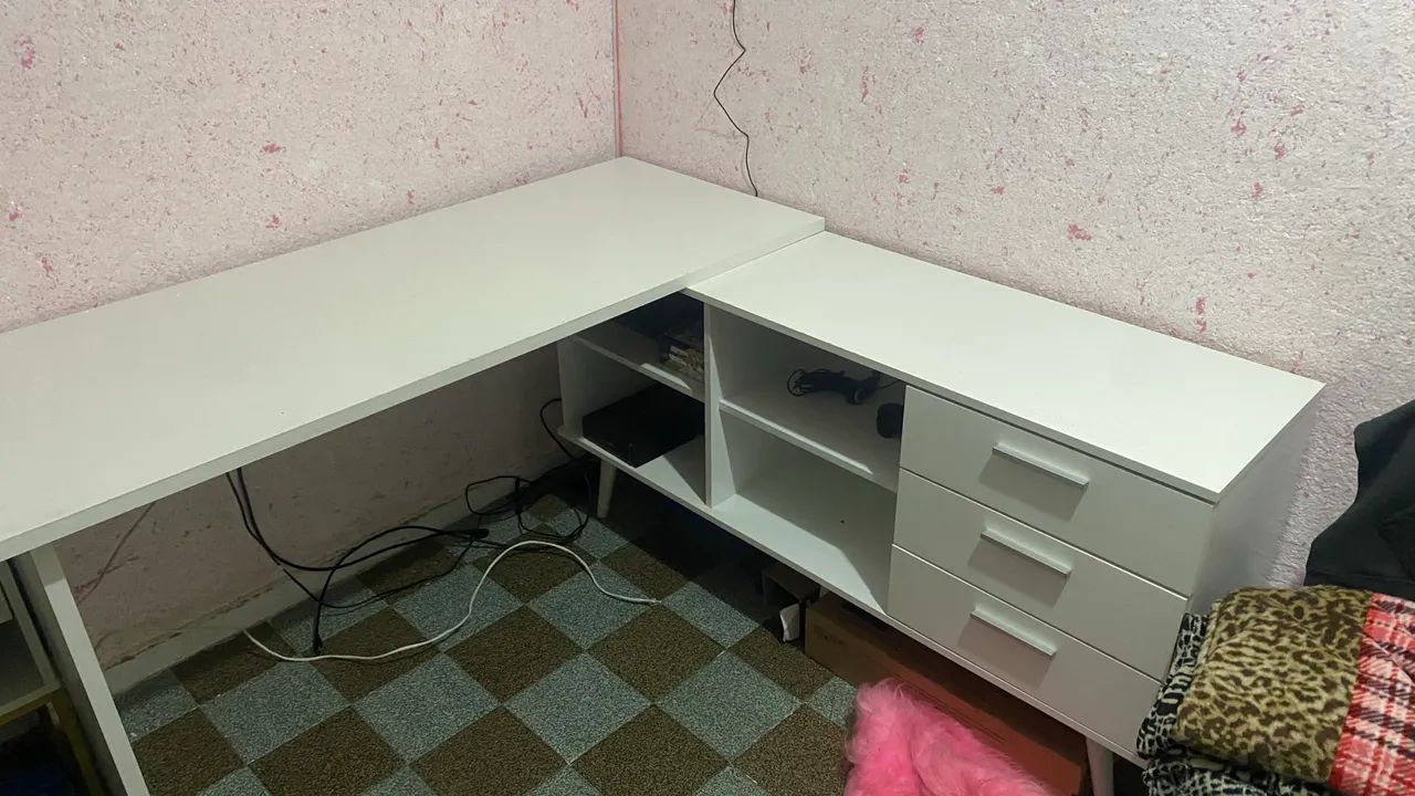Mesa de escritório 432957935237867523
